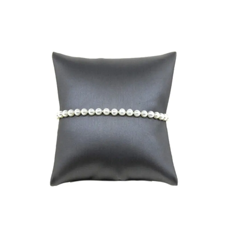 Classic Pearl Bracelet