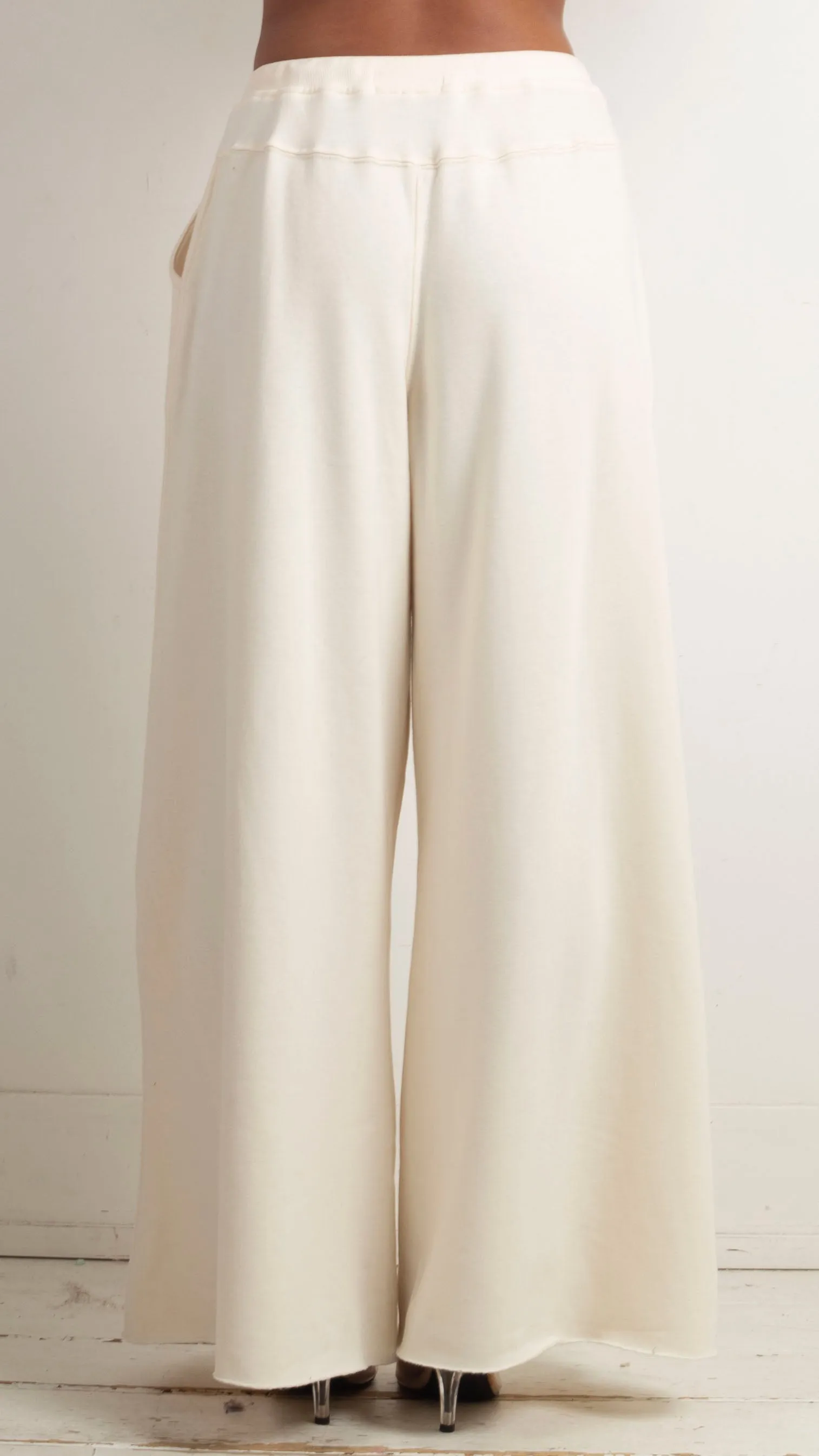 Cozy Wide Leg Sweatpant - Cream