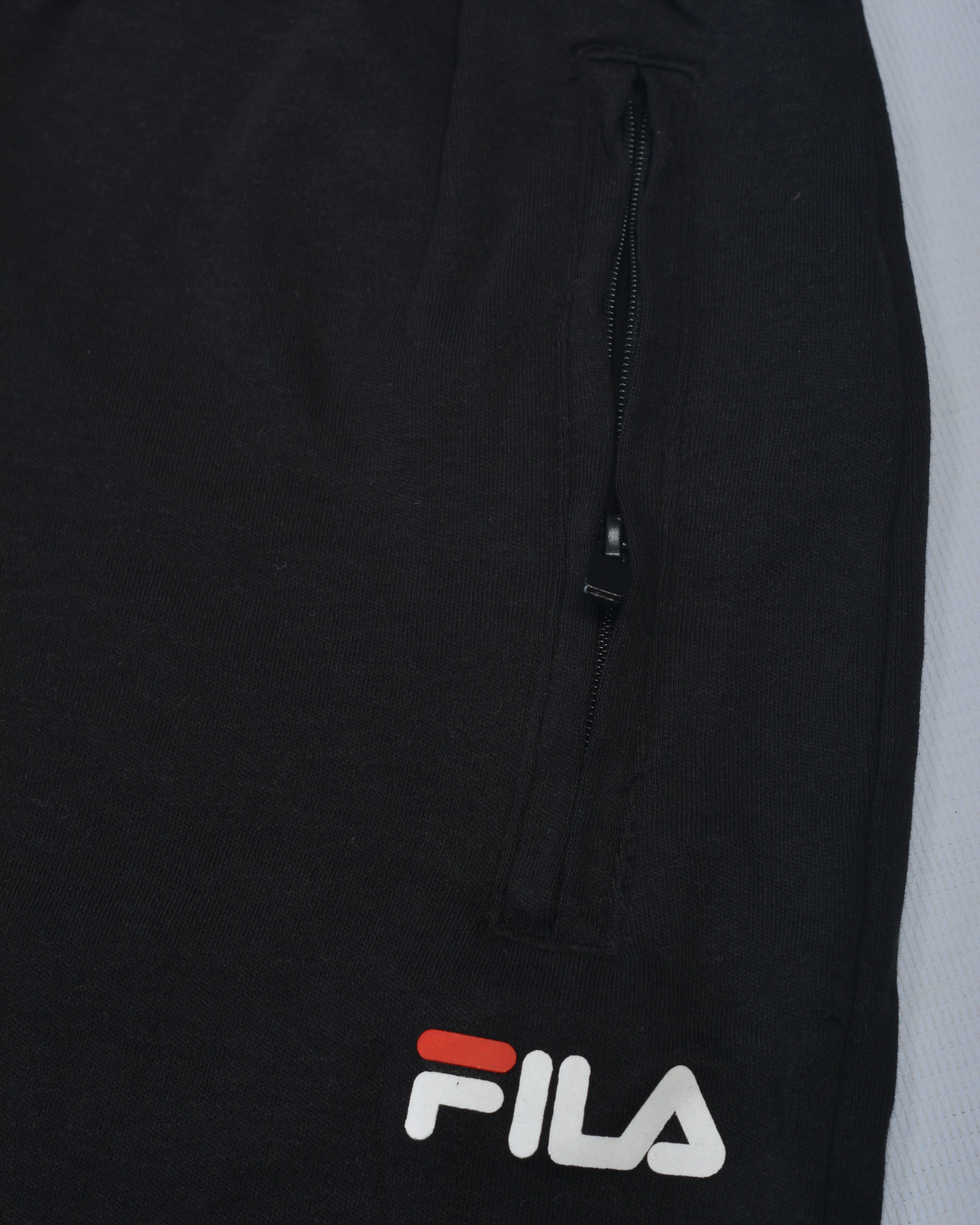 FILA ELDON SWEAT SHORT BLACK WITH POCKET ZIPPER